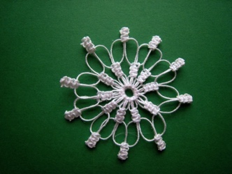 Tied Snowflake - 075