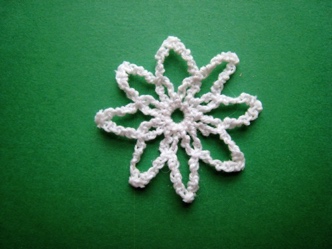 Tied Snowflake - 143