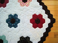 Grandmother’s Flower Garden Quilt1 (Close-up) Grandmother’s Flower Garden Quilt1 (Close-up)